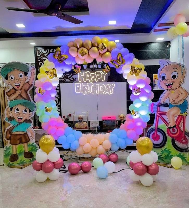 Cartoon kids theme balloon ring decoration Pune